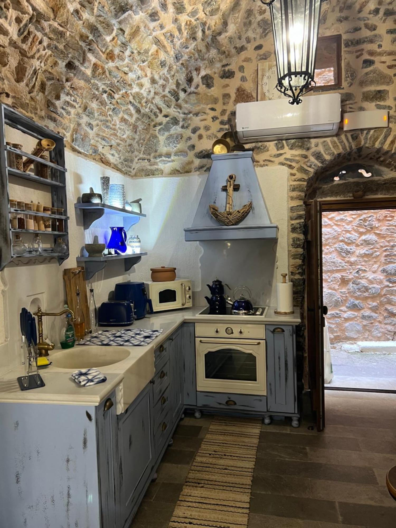 Byzantine Home In The Castle Mesta ภายนอก รูปภาพ